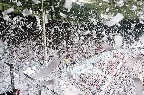 Confettis Disc difficilement inflammable - blanc